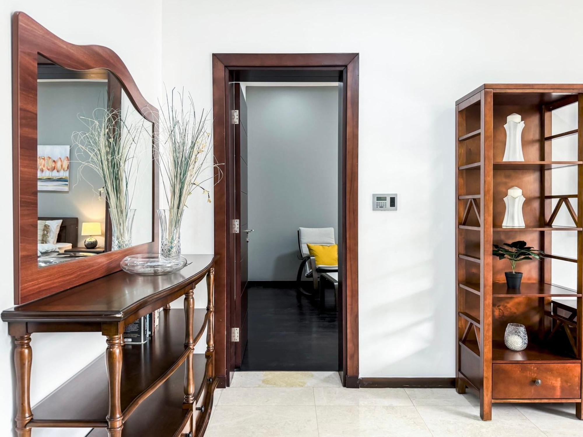 Modern Beachfront 1Br Apartment - Tiara Residence Dubai Eksteriør bilde