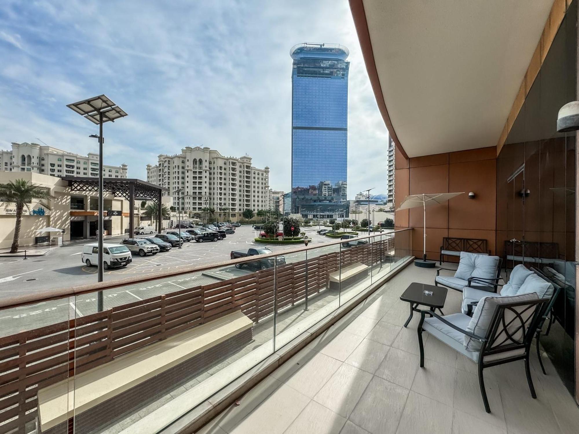 Modern Beachfront 1Br Apartment - Tiara Residence Dubai Eksteriør bilde