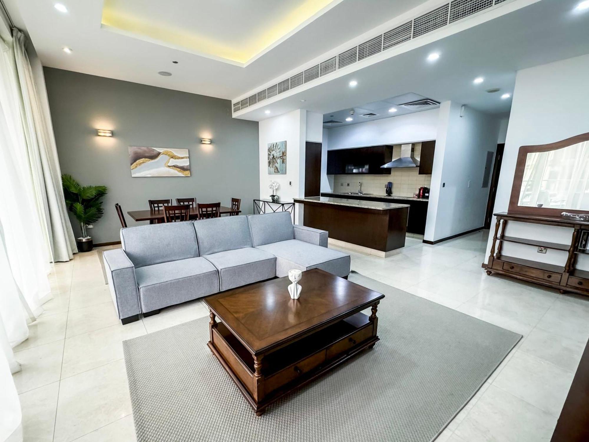 Modern Beachfront 1Br Apartment - Tiara Residence Dubai Eksteriør bilde