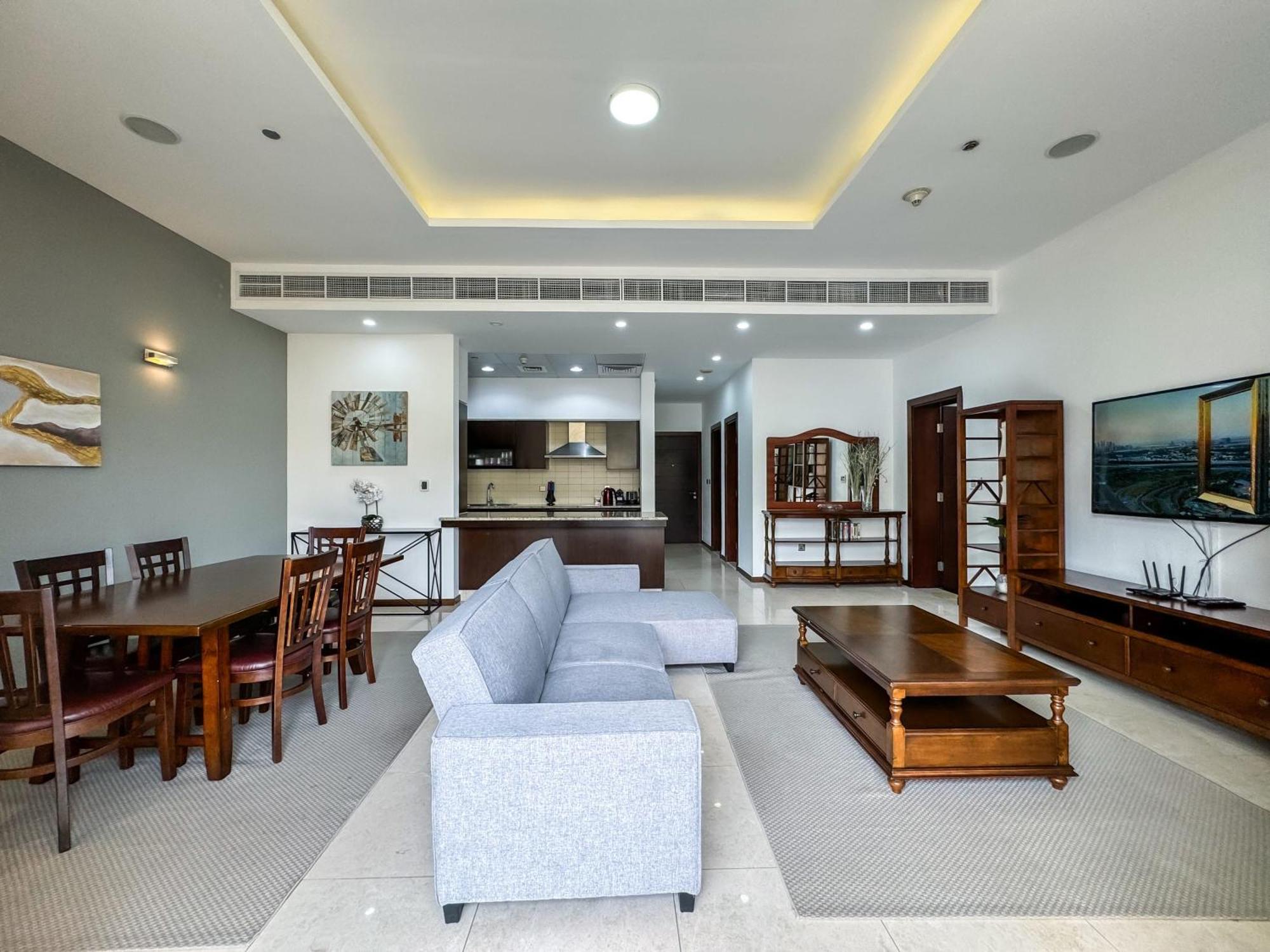Modern Beachfront 1Br Apartment - Tiara Residence Dubai Eksteriør bilde